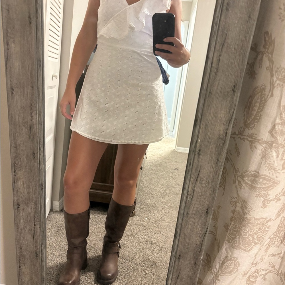 Elegant White Women's dress